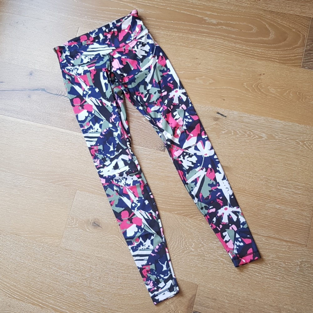 Lululemon leggings boom juice pop multi 6